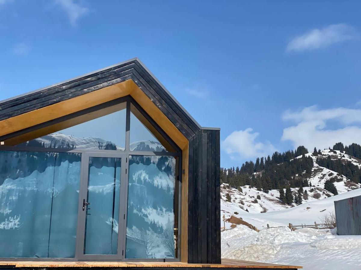 Peak Lodge Jyrgalan Exterior photo